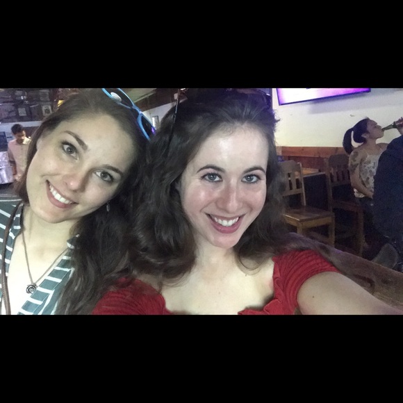 Meet your Posher, Alexandria - Picture 4 of 4